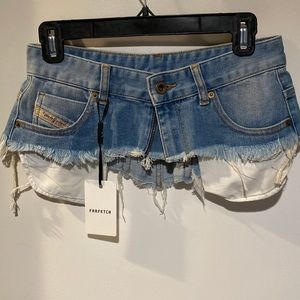 NWT. Rare 🔥 Diesel mini skirt denim belt. Size 27.